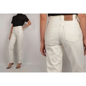 Vintage Levi’s USA Made 80s/90s‎ 550 White Relaxed fit Tapered Leg Jean size 7